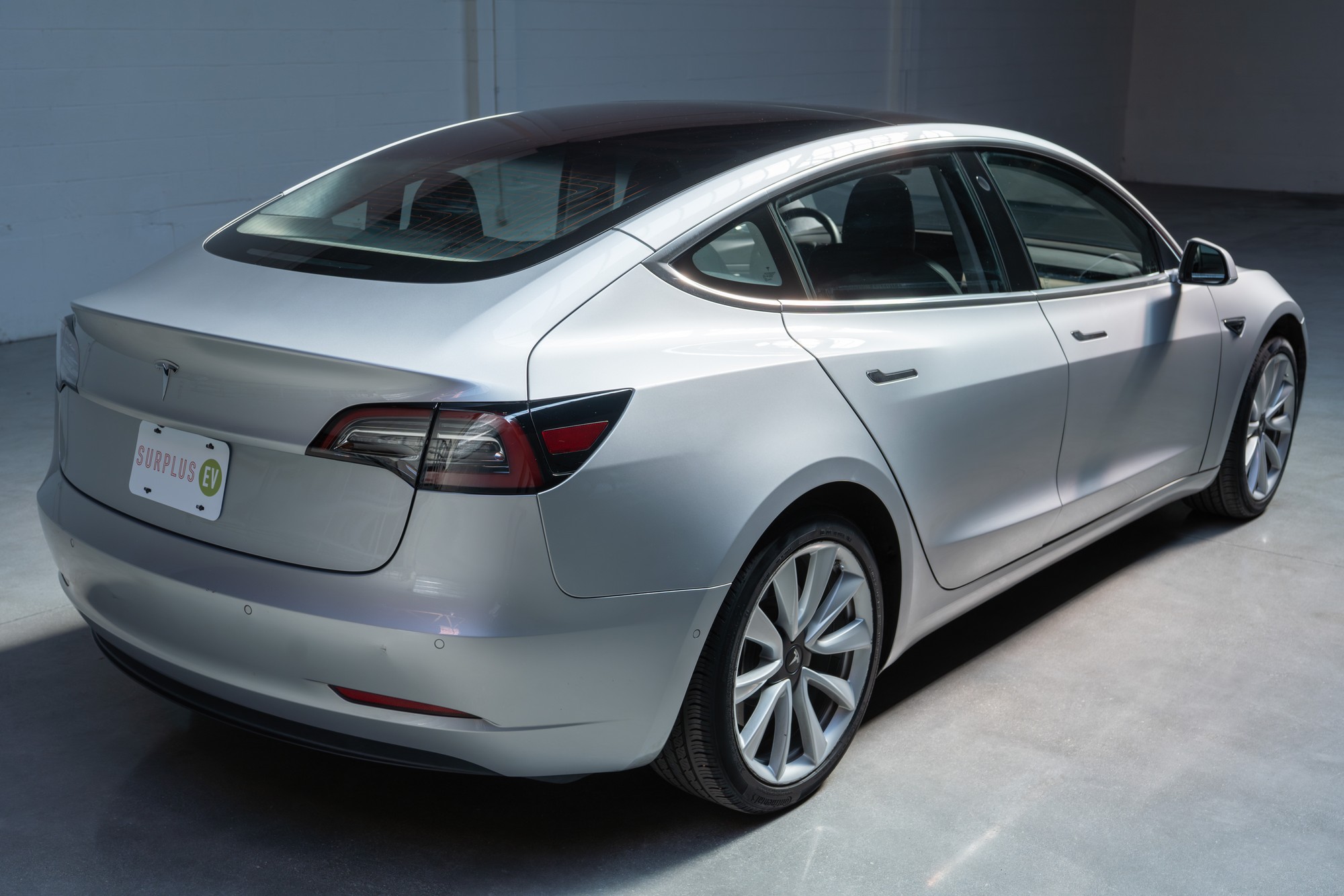 2017 Tesla Model 3 Long Range photo 2