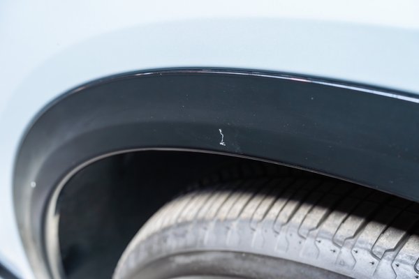 Passenger Side Fender Chip