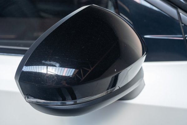 Passenger Side Mirror Scuff