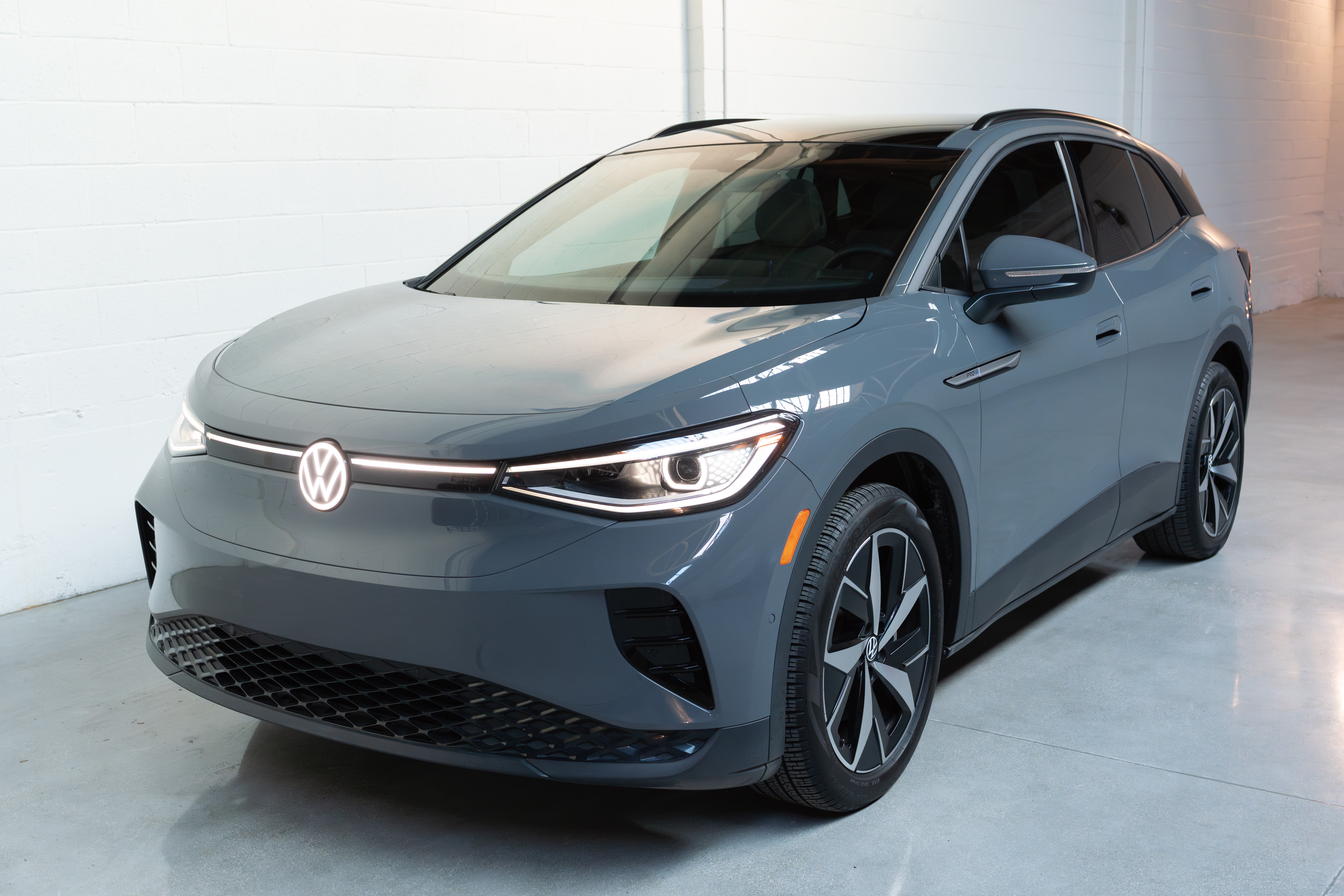 2024 Volkswagen ID.4 - Primary